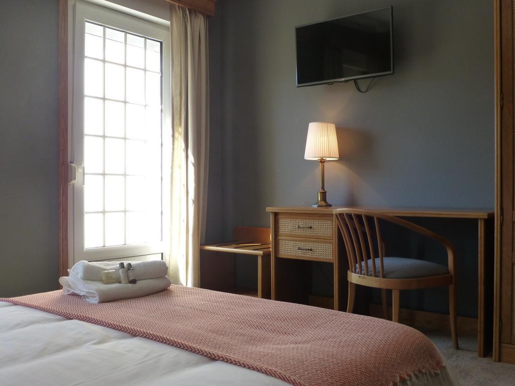 Cosy Sintra Hotel Room photo